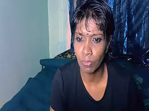 Fuckable_Nasty_MILF webcam
