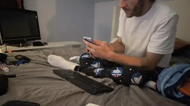 BabyDino_1992 webcam