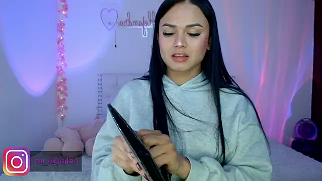alee_lenoxx webcam