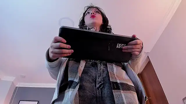 Nina_Ford webcam