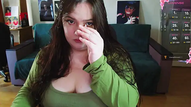 EmillyBones webcam