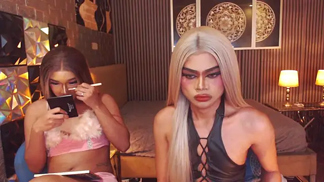 MeatyCockAkira webcam