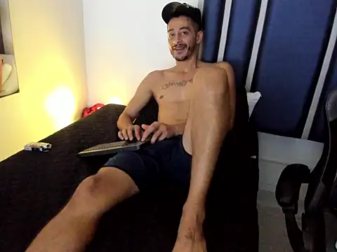 Damiam_23 webcam