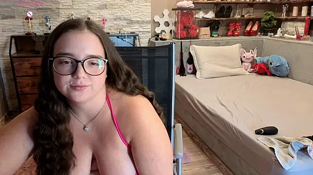 Kimberly-Caprice webcam