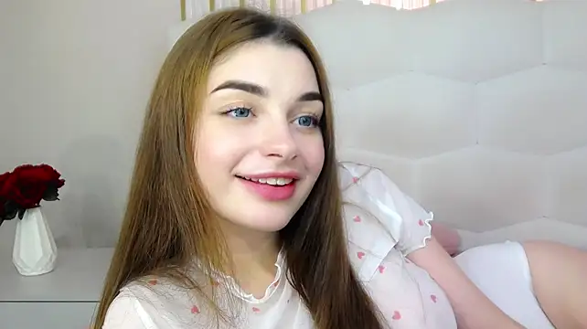 AngelinaWett webcam
