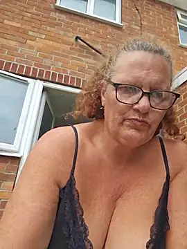 MissQueenBeex webcam