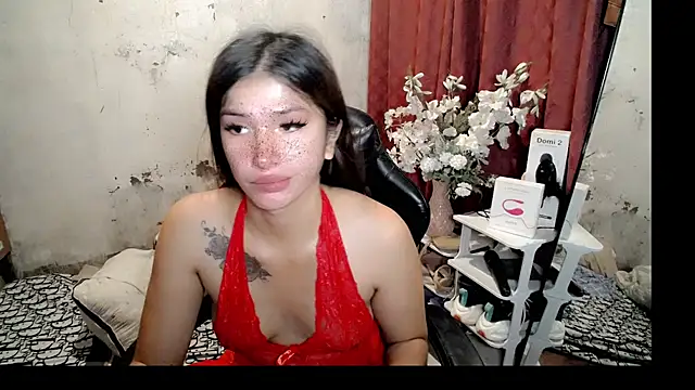 yanaleciousxx webcam
