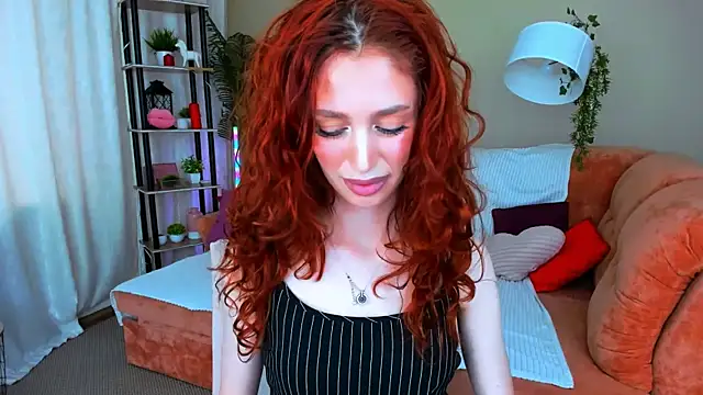ChristinaConteeree webcam