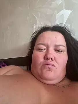 SunnyLeila2101 webcam