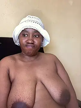 MeekyCurvyAss webcam