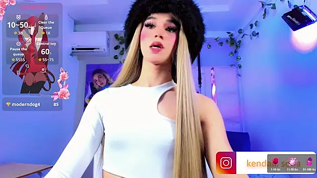 Sophiaa_doll_ webcam