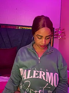 Ayla_Noir webcam