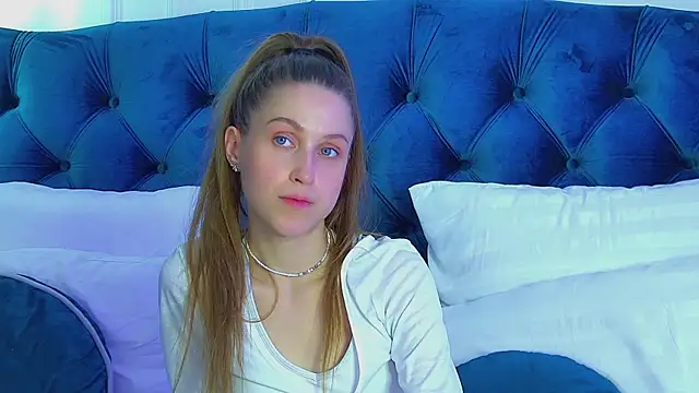 HaileyArden webcam