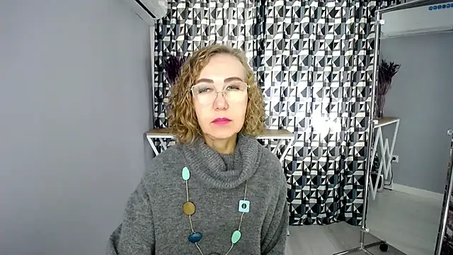 queen_a_n_i webcam