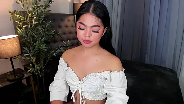 AsianHugecockAnna webcam