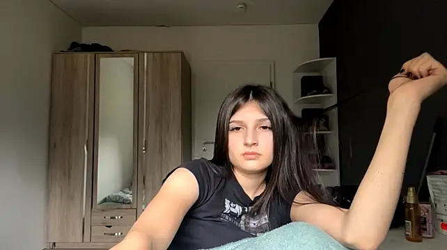 SpanishRooter webcam