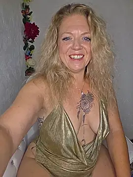 Anna-LustigOfficial