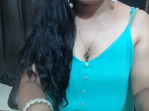 Kudi_Kiyara webcam