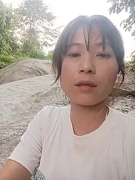 Linda-yiyi webcam