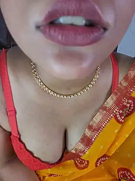 callmeshreya webcam