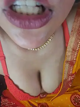 callmeshreya webcam