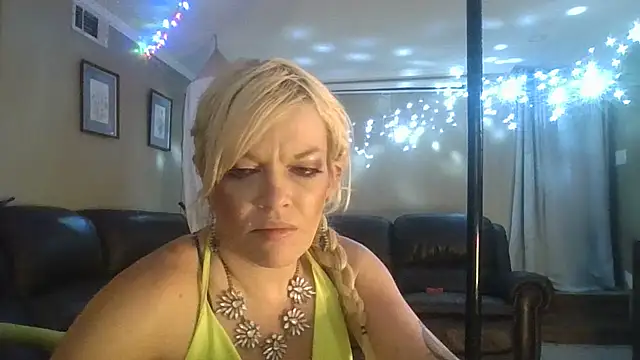 marilyn420 webcam