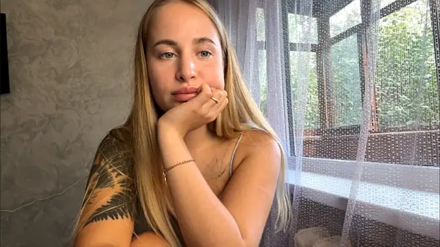 Micky_blush webcam