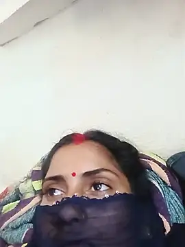 Poojaxx56 webcam