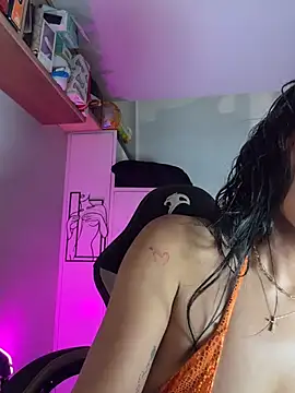 AsianMilfSheryl webcam