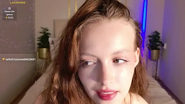 SallyPinkman webcam