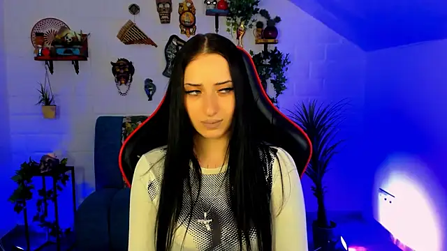 MonicaLowes webcam