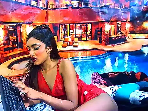 IndianPretty14u2Luv webcam