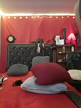 AmelieMartinez webcam