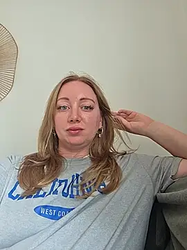 arielsweetieee webcam