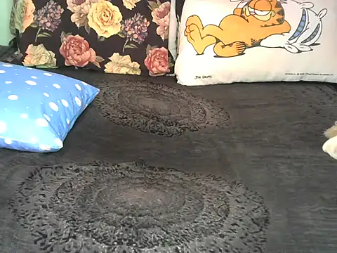 Kali-bellaDesire webcam