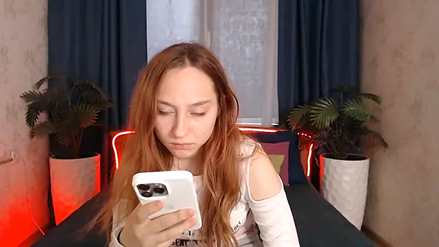 ModelGyrl webcam