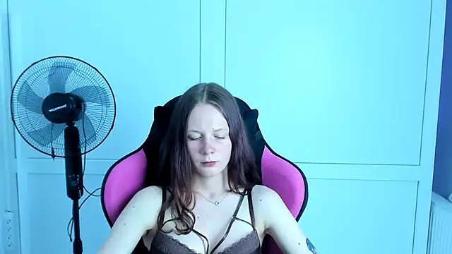 Skylar_spring webcam