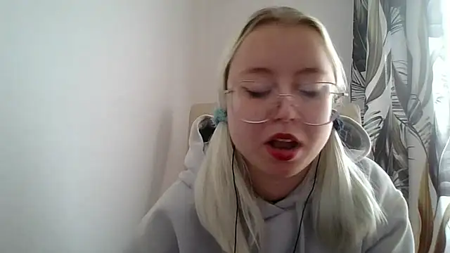 MaddieTeen webcam