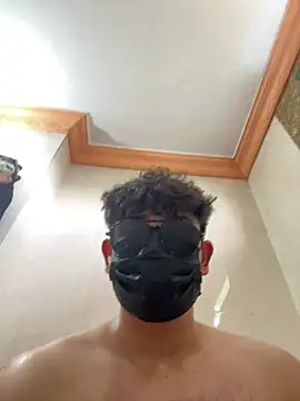 Maxwithsexybody webcam