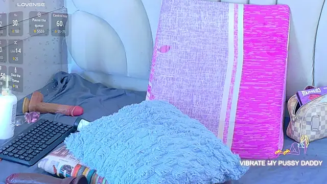 melaniecooperr webcam