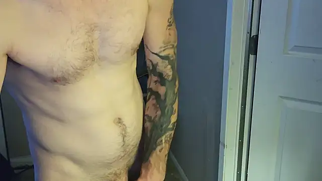 huntzg23 (Ask my age) - NAKED PUSH-UPS