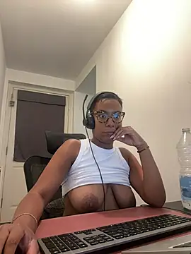 Melia_Rayne webcam