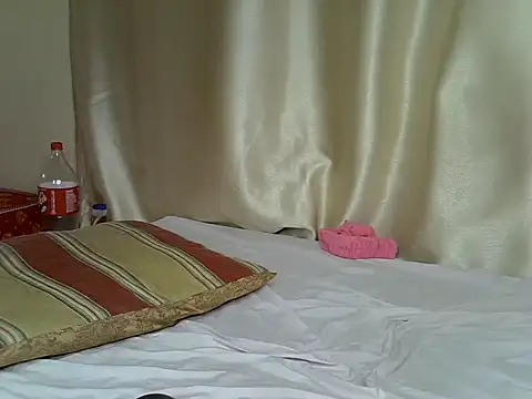 Lovet_drip webcam