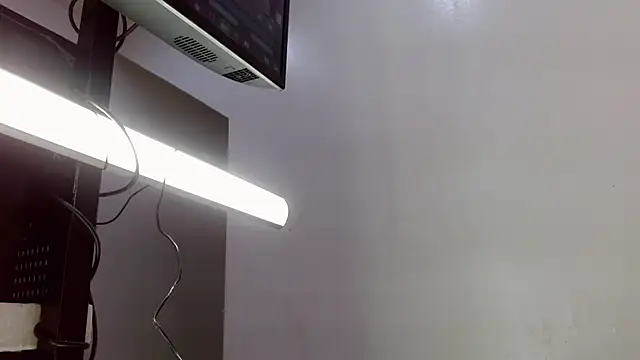 matewhottxxx (M twink) - show cum 🥵🍆😈💦