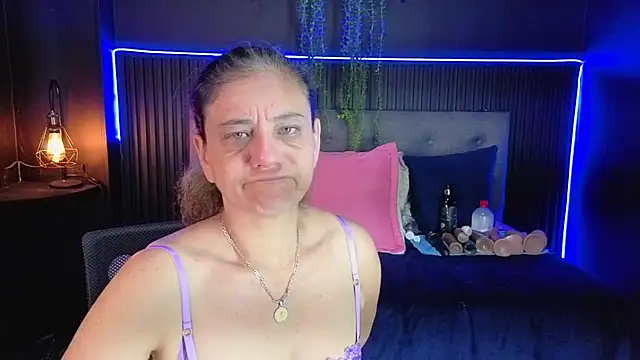 sasi_luna webcam