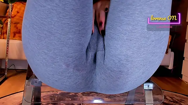 Cameltoe_squirt_inPants webcam