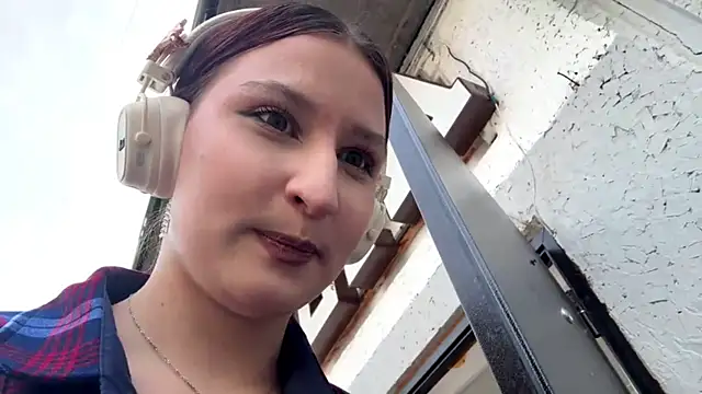 SuzanMoote live sex cam