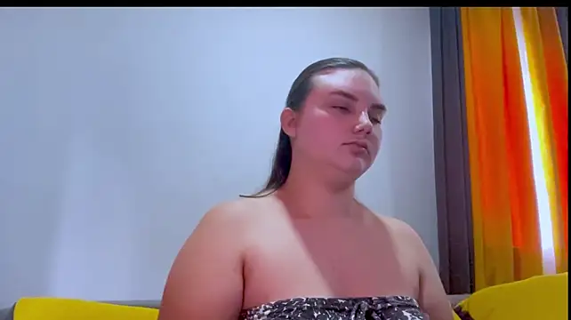 Dreamyblushfairy webcam