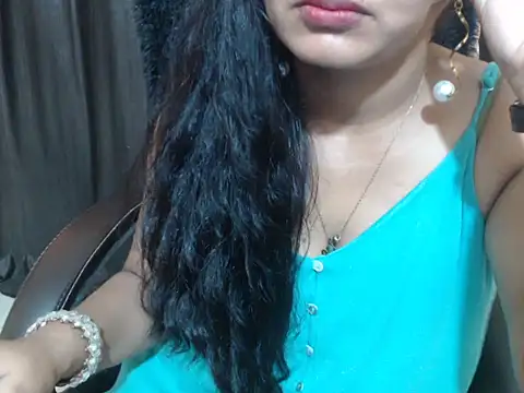 Kudi_Kiyara webcam
