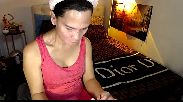 NinaDOM4CUM webcam